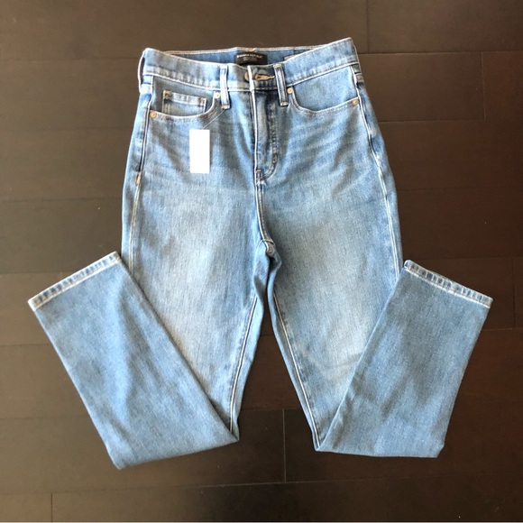 BNWT. BANANA REPUBLIC DENIM PETITE - Picture 4 of 7